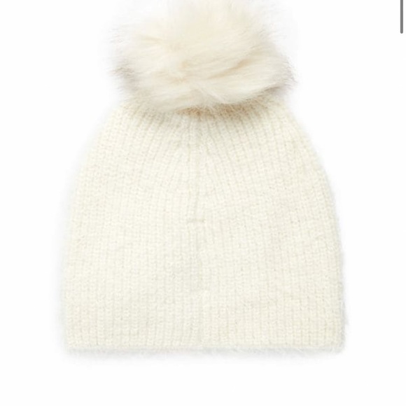 VINCE Camuto pomp pomp hat - Picture 4 of 7